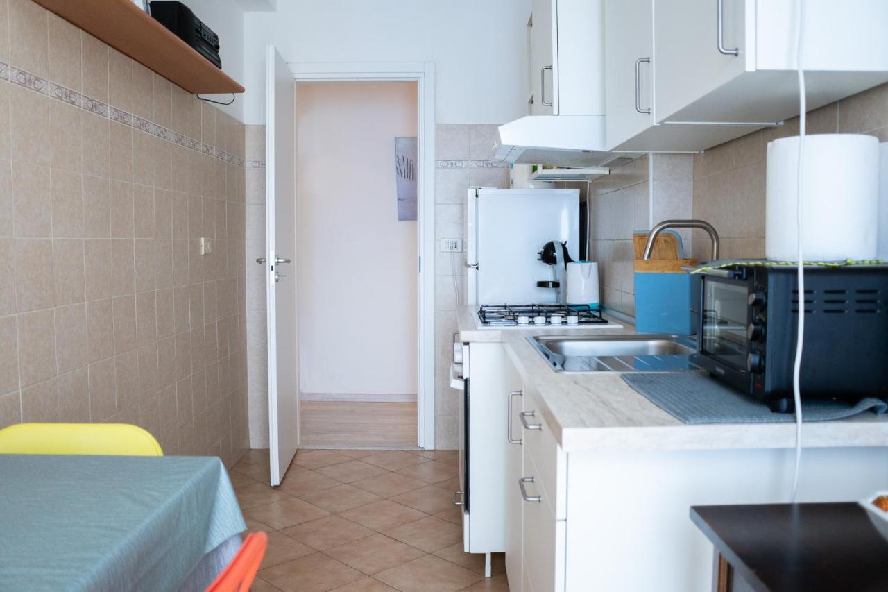 Nonna Pina Guest House Moderno Appartamento Vicino Metro AWifi,Netflix Rom Exteriör bild